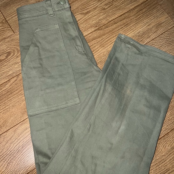 Aritzia Modern Utility Pant - Picture 2 of 2